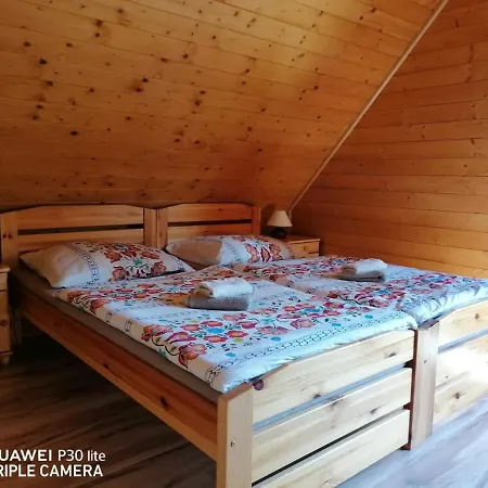 Drevenica Pod Horou * Vysna Korna