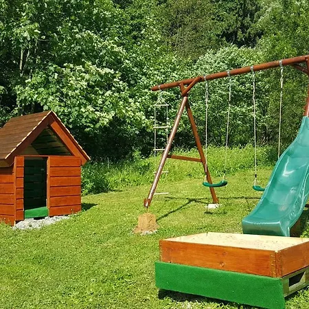 Drevenica Pod Horou * Vysna Korna