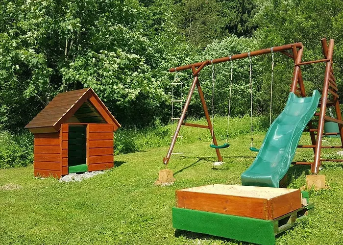 Drevenica Pod Horou * Vysna Korna